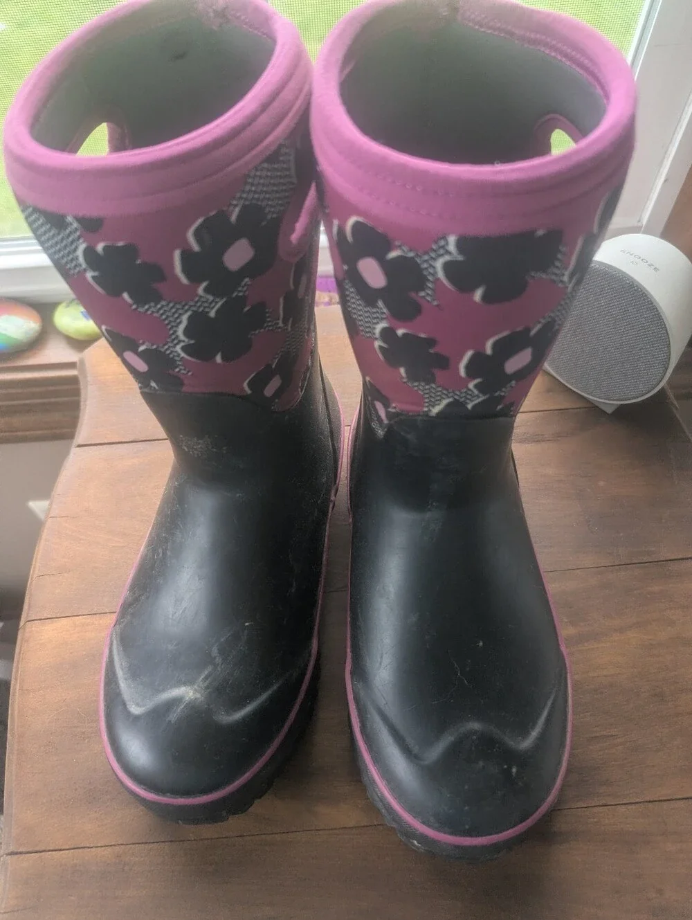 Bogs Youth Size 3 Kids Black and Pink Floral Waterproof Rain Boots